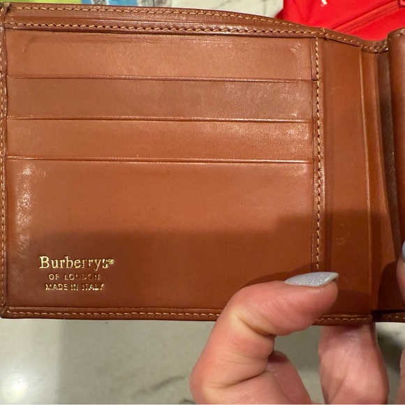 Authentic Brurberry Vintage Bifold Wallet in Haymarket Check - Picture 6 of 16